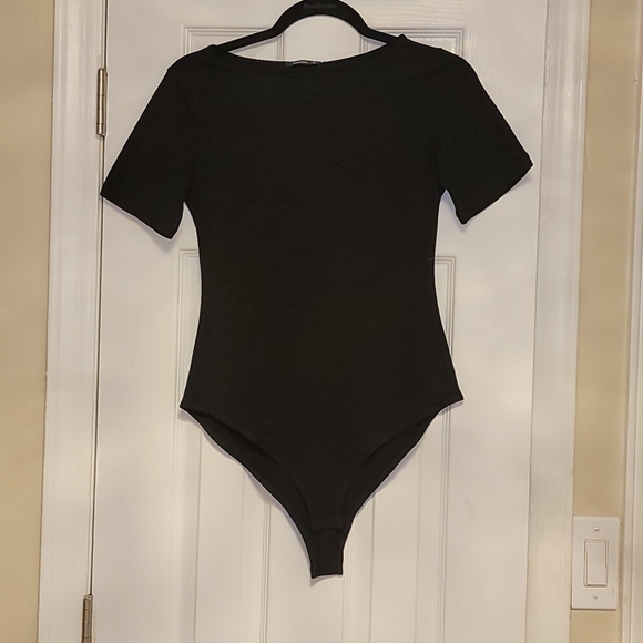2 bodysuits - Picture 2 of 3